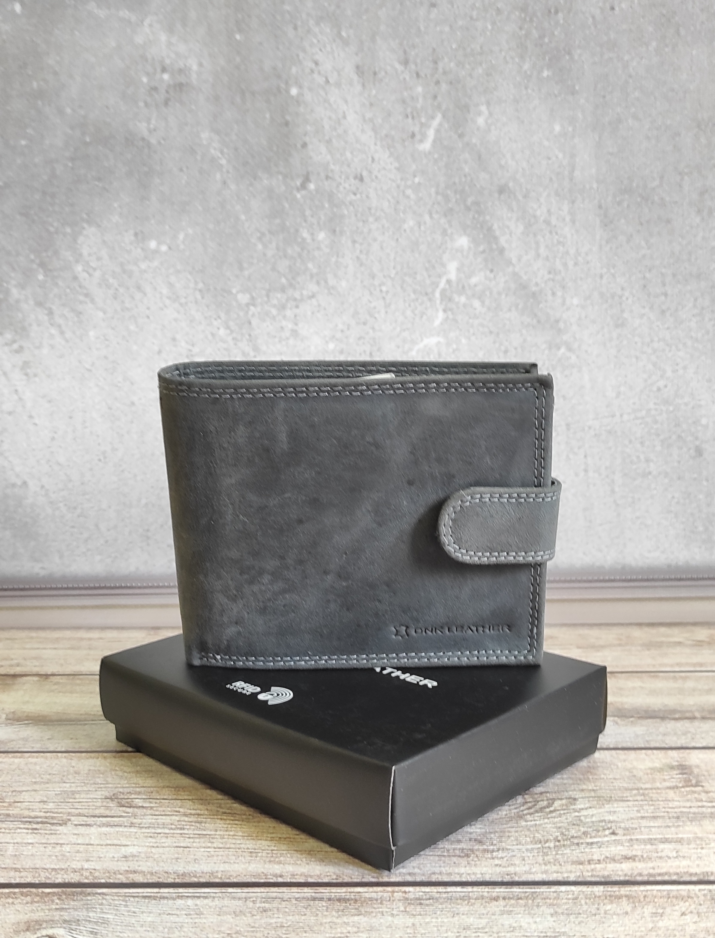 Гаманець чоловічий DNK Leather DNK-N992L-CHM-BLACK сірий Гаманець чоловічий DNK Leather DNK-N992L-CHM-BLACK сірий