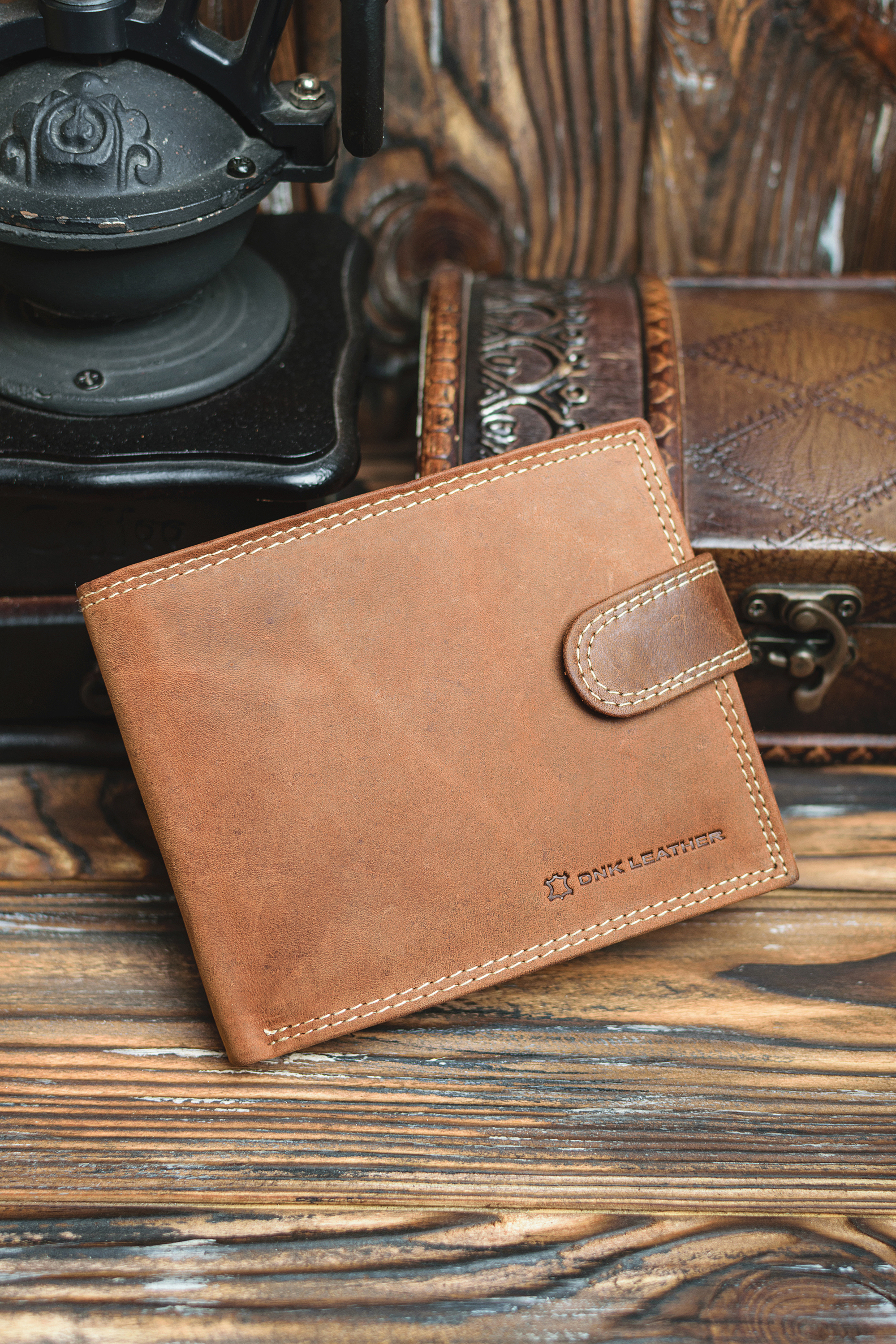 Гаманець чоловічий DNK Leather DNK-N992L-CHM-COGNAC світло-коричневий Гаманець чоловічий DNK Leather DNK-N992L-CHM-COGNAC світло-коричневий