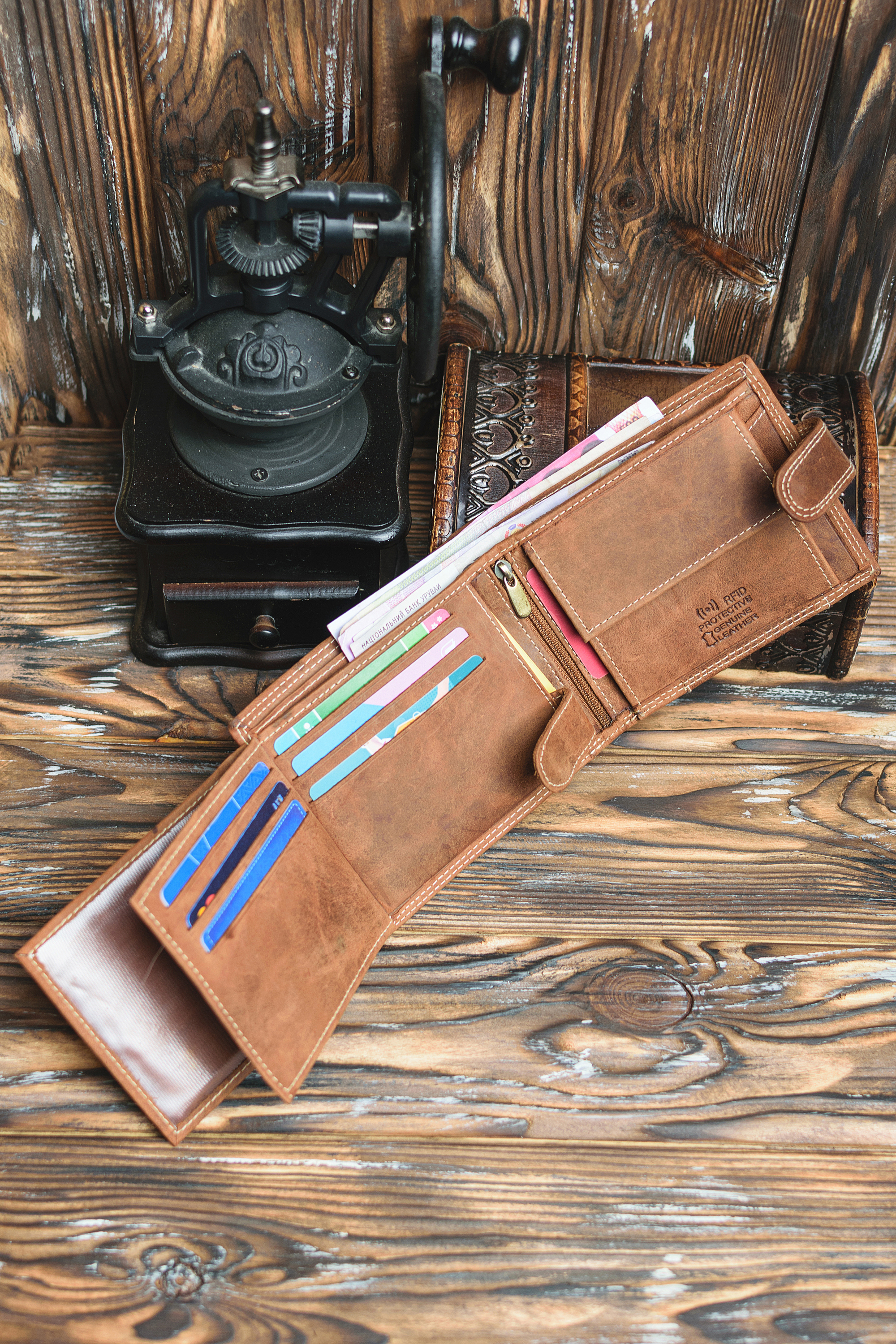 Гаманець чоловічий DNK Leather DNK-N992L-CHM-COGNAC світло-коричневий Гаманець чоловічий DNK Leather DNK-N992L-CHM-COGNAC світло-коричневий