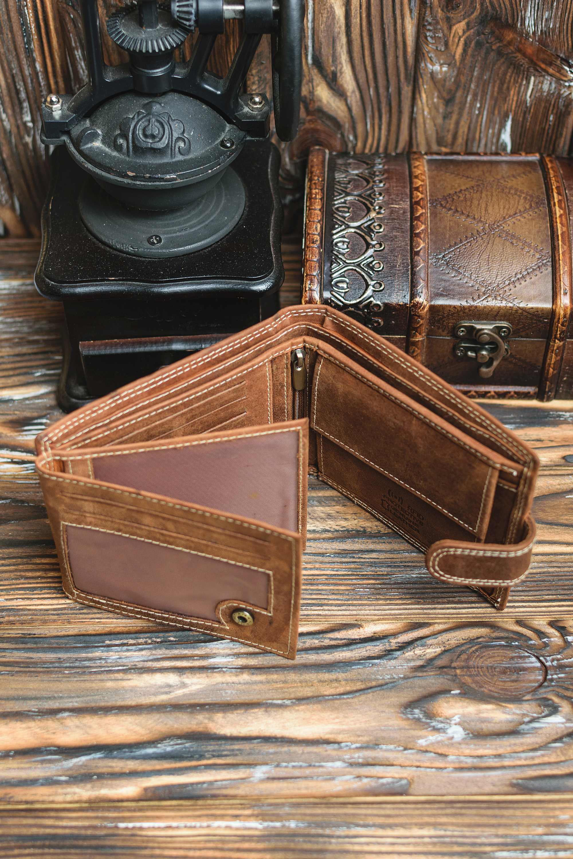 Гаманець чоловічий DNK Leather DNK-N992L-CHM-COGNAC світло-коричневий Гаманець чоловічий DNK Leather DNK-N992L-CHM-COGNAC світло-коричневий