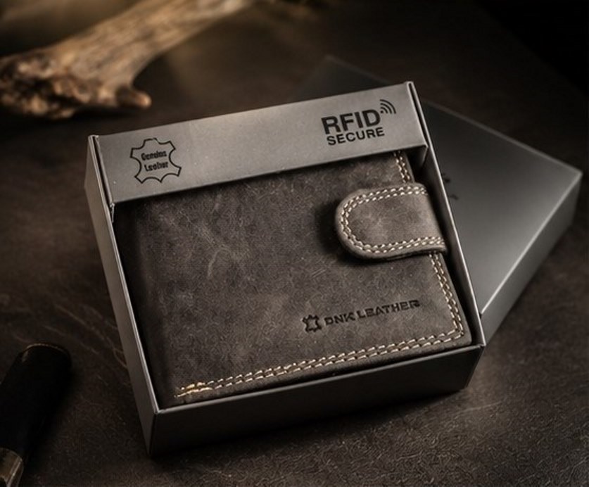 Гаманець чоловічий шкіряний DNK Leather DNK-N0035L-CHM коричневий Гаманець чоловічий шкіряний DNK Leather DNK-N0035L-CHM коричневий