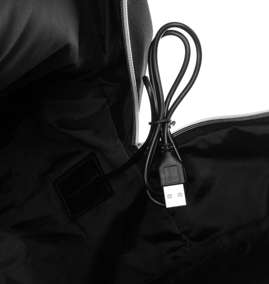 Дорожный рюкзак PETERSON PTN-BPP-08-BLACK с портом USB для зарядки Дорожный рюкзак PETERSON PTN-BPP-08-BLACK с портом USB для зарядки