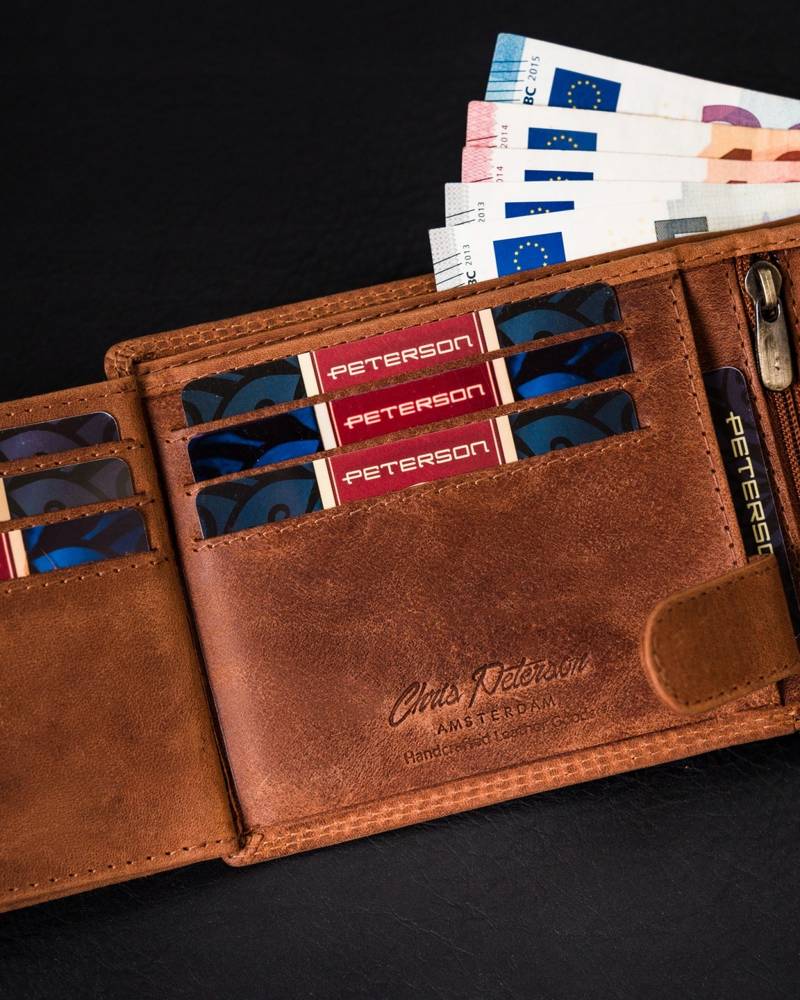 Гаманець чоловічий PETERSON PTN-992C-CHM-03-Cognac Гаманець чоловічий PETERSON PTN-992C-CHM-03-Cognac