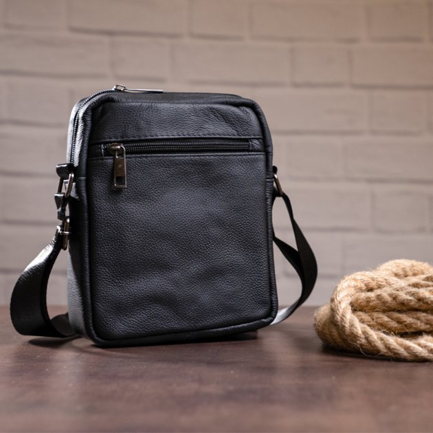 Сумка кожаная DNK Leather dnk-14994 черная Сумка кожаная DNK Leather dnk-14994 черная