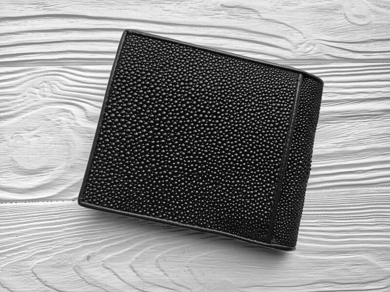 Портмоне из кожи ската АР-18566-black Портмоне из кожи ската АР-18566-black