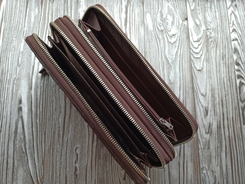 Сумка (клатч) на двух молниях из кожи крокодила NCR-4551-brown Сумка (клатч) на двух молниях из кожи крокодила NCR-4551-brown