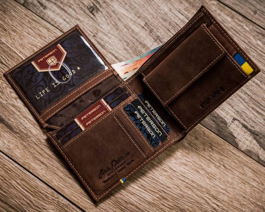 Кошелек мужской PETERSON 1517-P-UA-HUNTER коричневый Кошелек мужской PETERSON 1517-P-UA-HUNTER коричневый