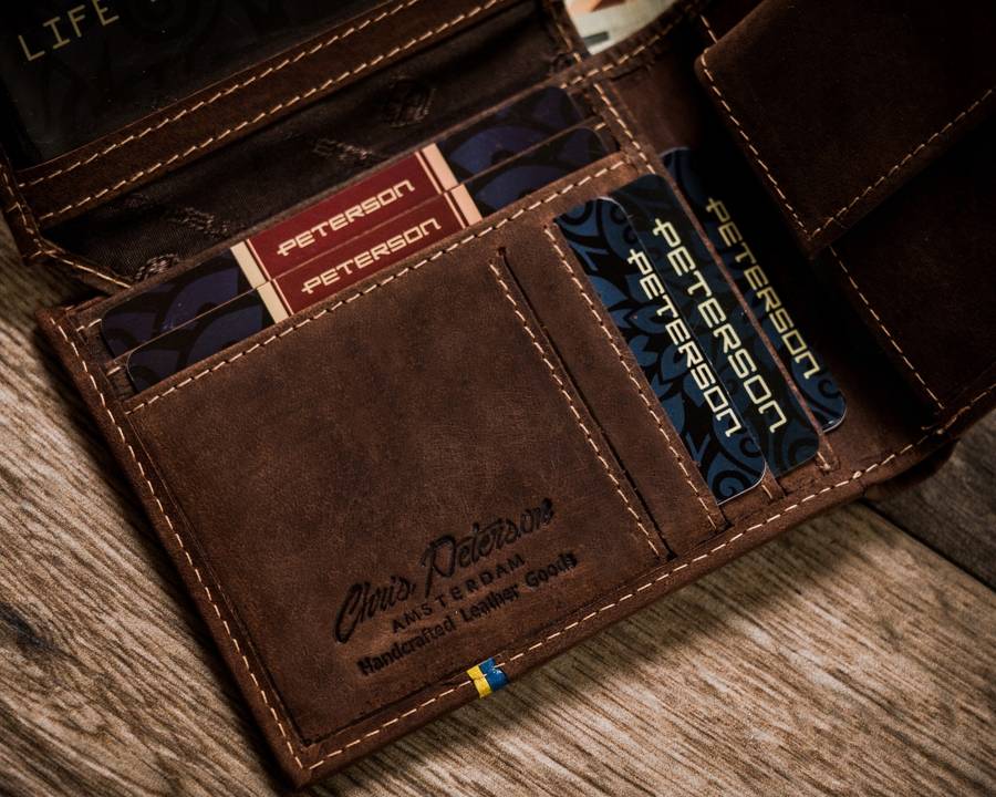 Кошелек мужской PETERSON 1517-P-UA-HUNTER коричневый Кошелек мужской PETERSON 1517-P-UA-HUNTER коричневый