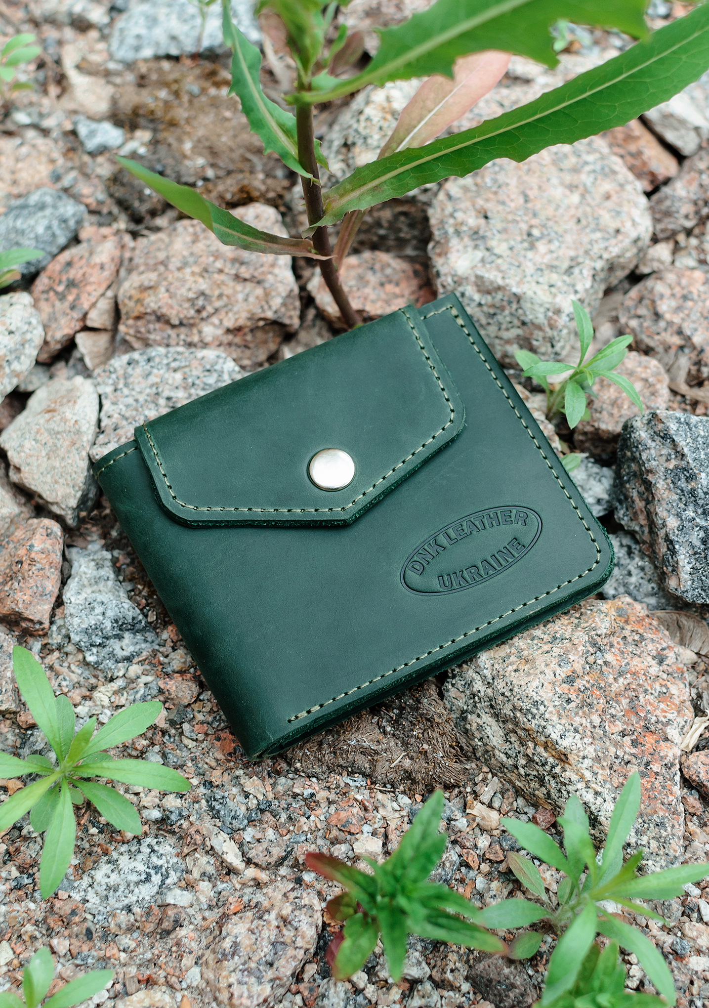 Гаманець шкіряний DNK Leather DNK-LW-08-col.C зелений Гаманець шкіряний DNK Leather DNK-LW-08-col.C зелений