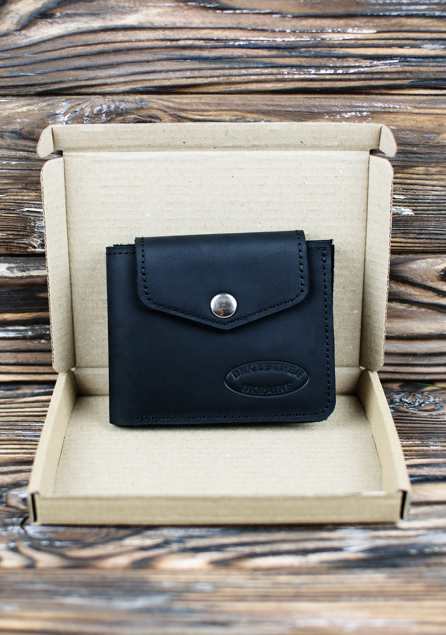 Гаманець шкіряний DNK Leather DNK-LW-08-col.J чорний Гаманець шкіряний DNK Leather DNK-LW-08-col.J чорний