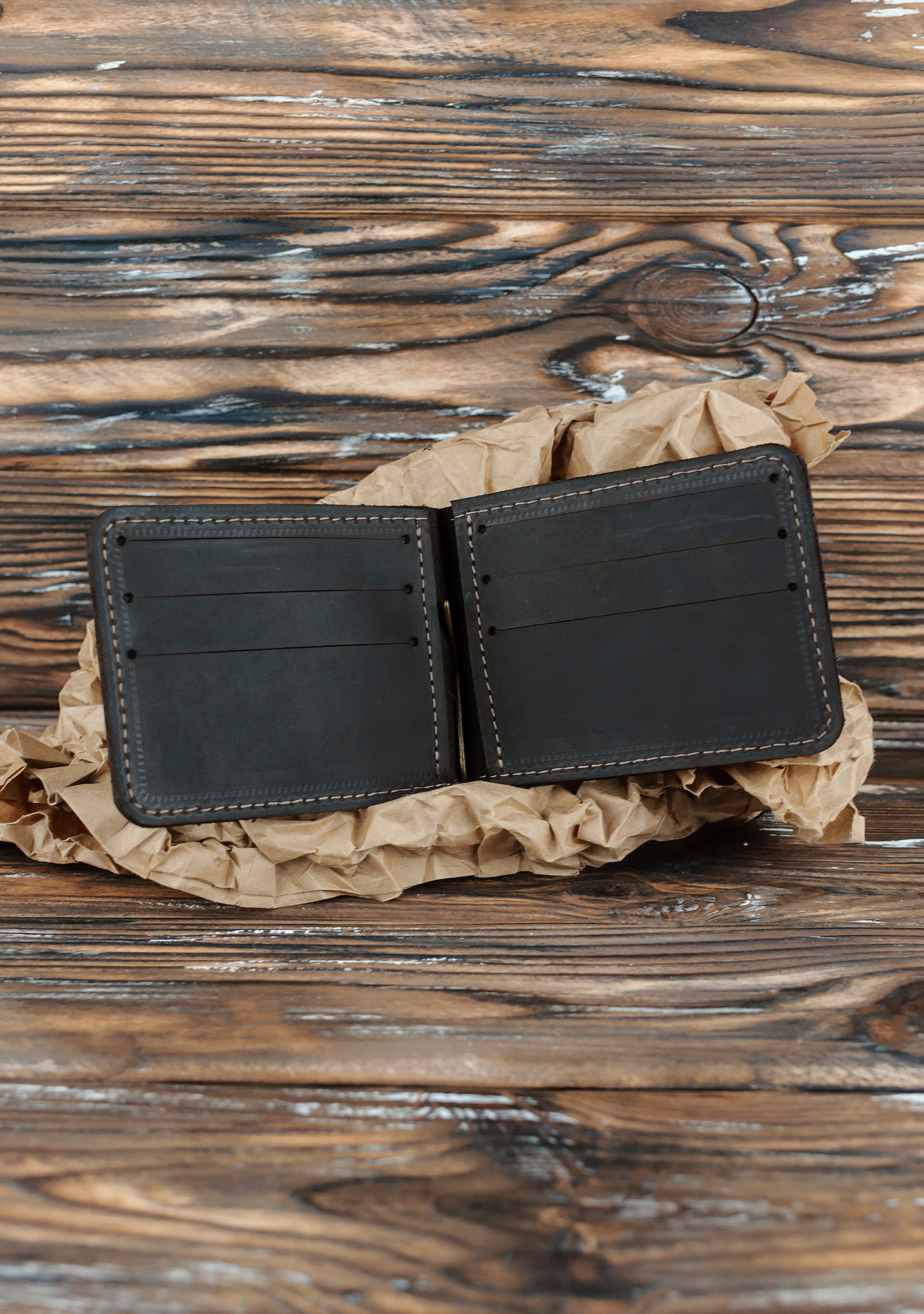 Затиск шкіряний для купюр DNK Leather DNK-LW-09-col.F коричневий Затиск шкіряний для купюр DNK Leather DNK-LW-09-col.F коричневий