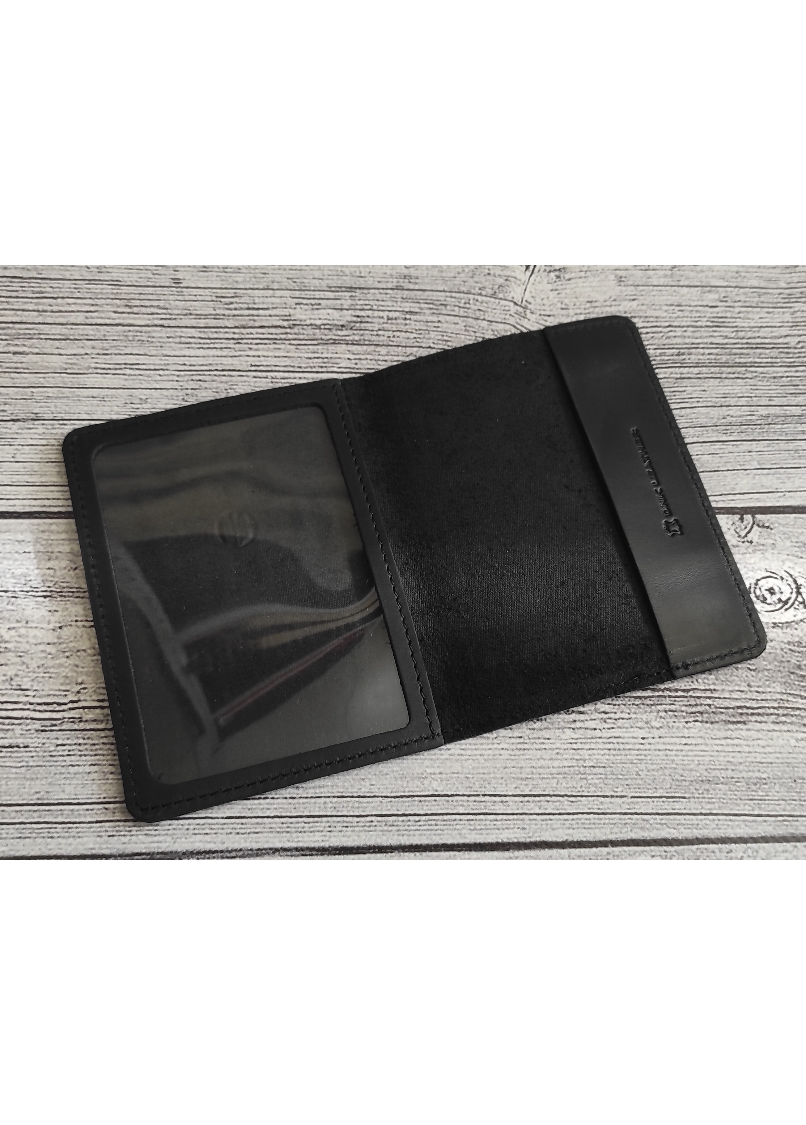 Набір обкладинок для посвідчення УБД та посвідчення офіцера DNK Leather SET-UBD-Officer-col.J чорний Набір обкладинок для посвідчення УБД та посвідчення офіцера DNK Leather SET-UBD-Officer-col.J чорний