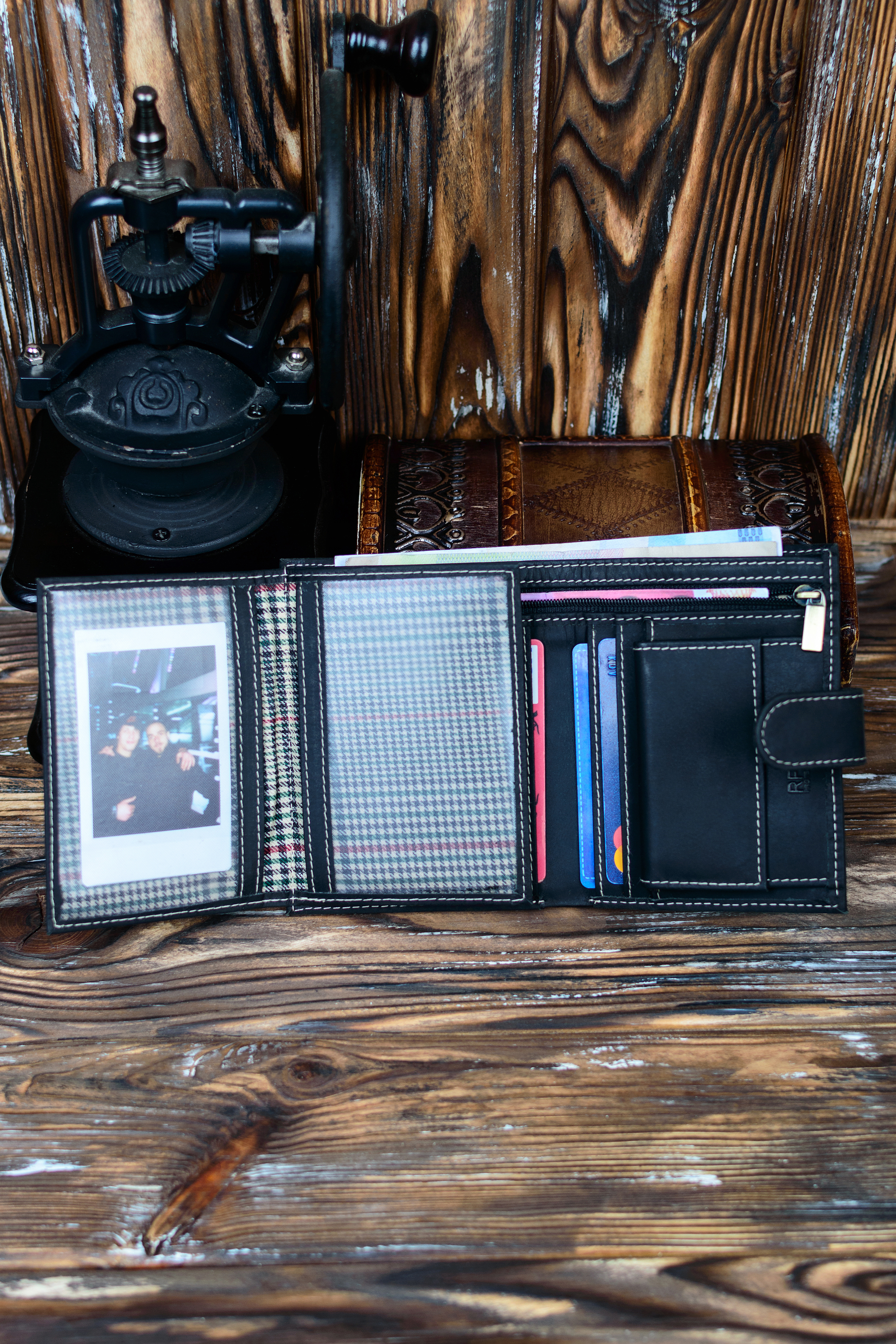 Гаманець чоловічий DNK Leather DNK-06L-BAW-BLACK Гаманець чоловічий DNK Leather DNK-06L-BAW-BLACK